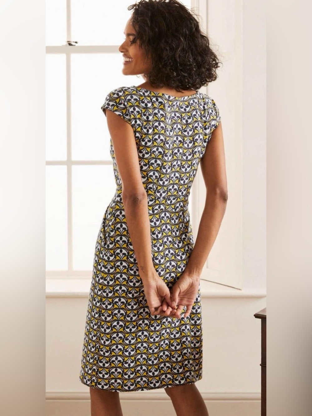 H&M Yellow and Black Geometric Midi Dress